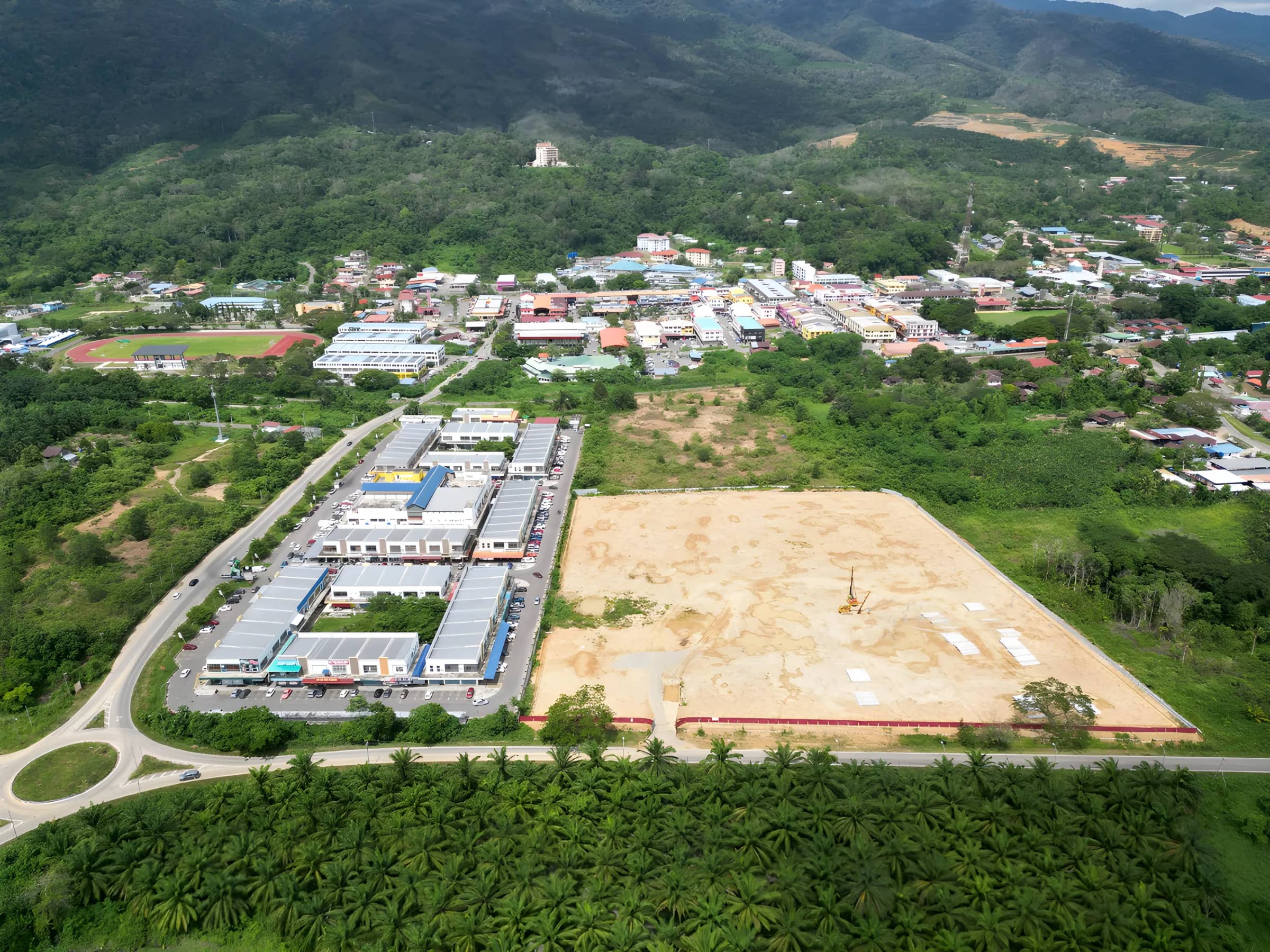 Tenom shop and supermarket development